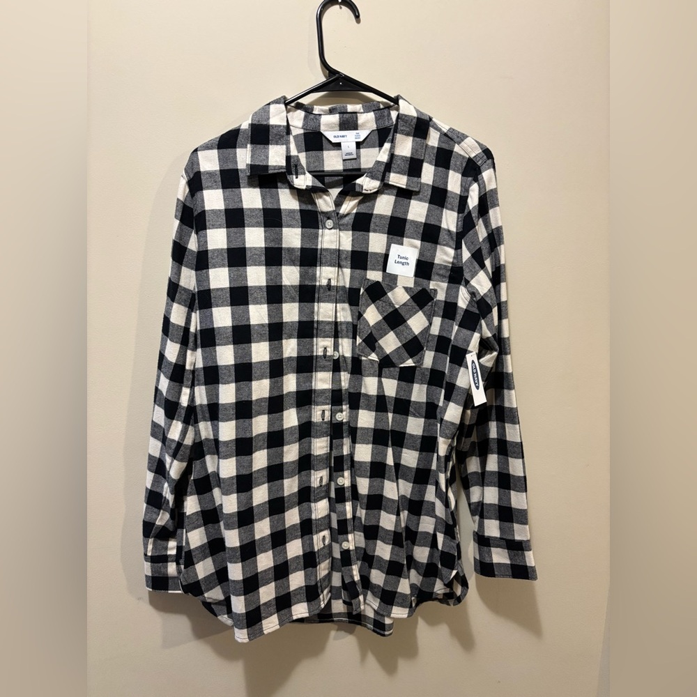 Old Navy Black and White Plaid Tunic Shirt